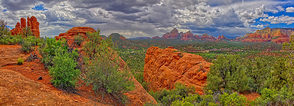 Super panorama view of Sedona from the west side of the Crimson Cliffs off the Margs Draw Trail, Arizona, United States of America, North America