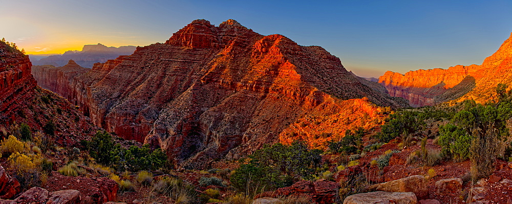 View of Escalante Butte in the Grand Canyon from the Tanner Trail just before sundown, Grand Canyon National Park, UNESCO World Heritage Site, Arizona, United States of America, North America