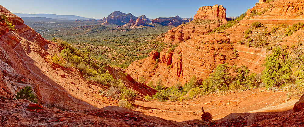 View from the western slope of Steamboat Rock looking north, Coconino National Forest, Sedona, Arizona, United States of America, North America