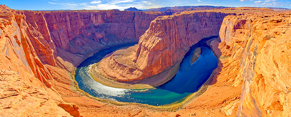 Classic panorama view of Horseshoe Bend from its northeast side near Page, Arizona, United States of America, North America