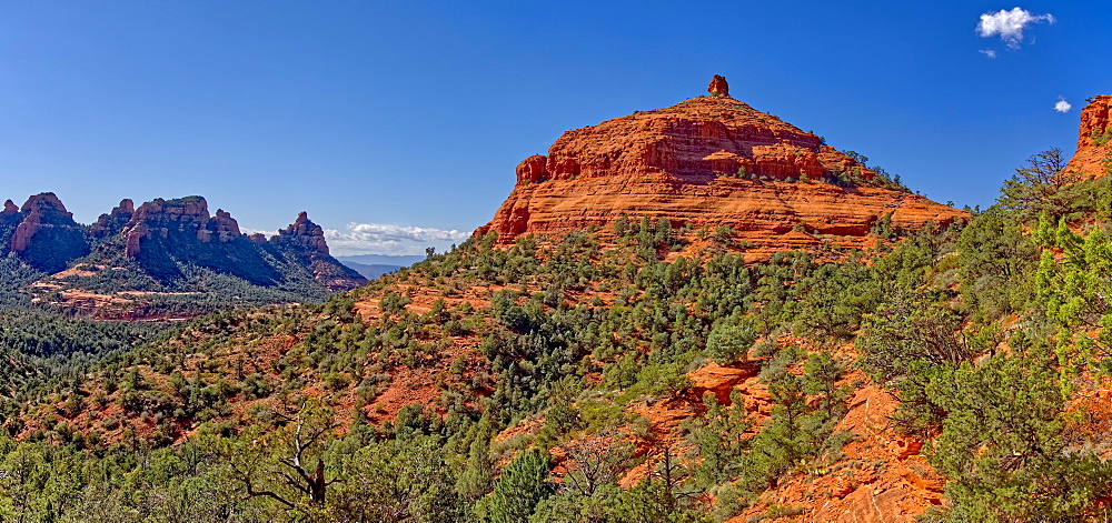 Western Mitten Ridge viewed from the Hangover Trail, Sedona, Arizona, United States of America, North America