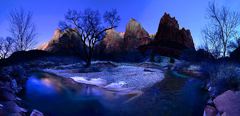 Virgin River flowing through Court of the Patriarchs, Zion National Park, Utah, United States of America, North America