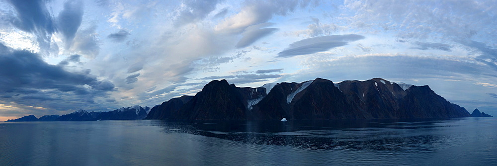 Glacier carved mountain range, Nunavut and Northwest Territories, Canada, North America