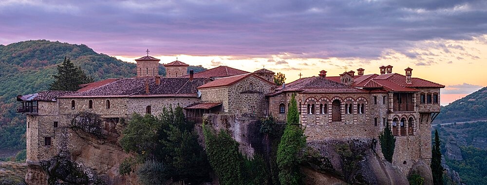 Panoramic on Varlaam Monastery at sunrise, Meteora, UNESCO World Heritage Site, Thessaly, Greece, Europe