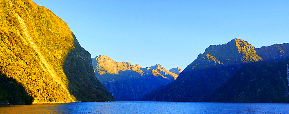 Milford Sound, South Island, New Zealand