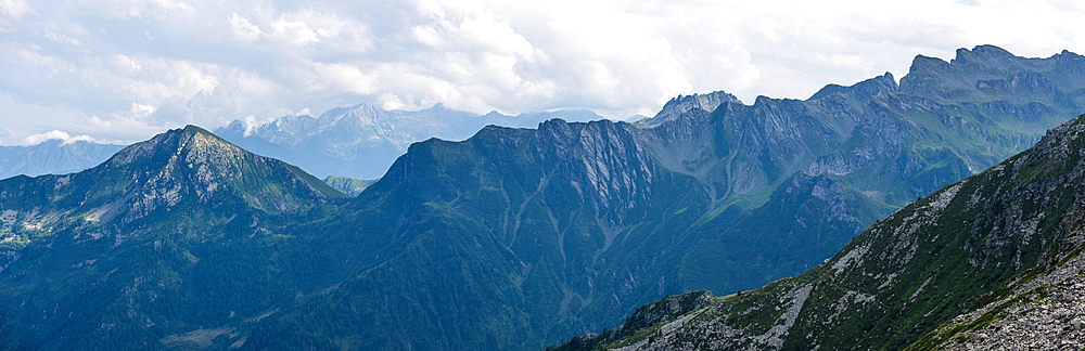 Panoramic view along a alpine mountain chain of northern Italy, Naturpark Alta Valle Antrona, Piedmont, Italy, Europe