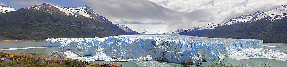 Panorama of Perito Moreno glacier, Lago Argentino, Argentina.