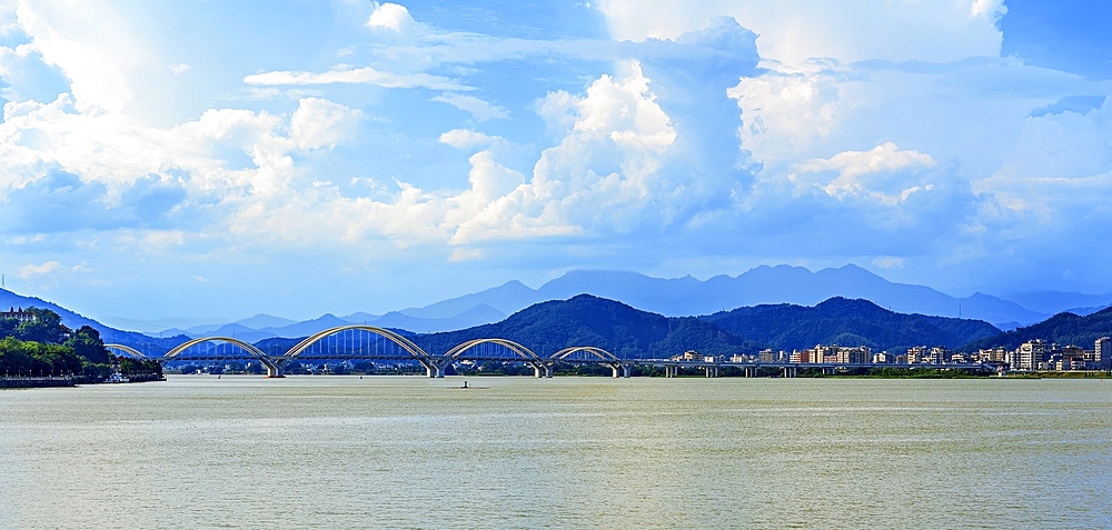 Jinshan bridge over the Han river. Chaozhou, Guangdong Province, China
