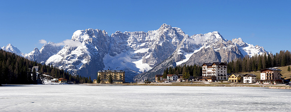 Misurina and Monte Cristallo panorama, Dolomites, Belluno, Italy, Europe