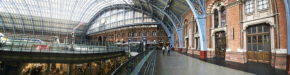 St Pancras Station