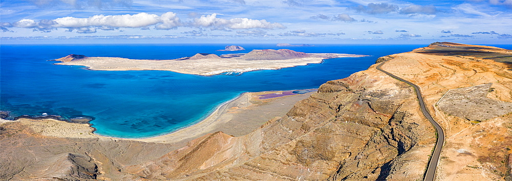 Isla Graciosa viewed from Mirador del Rio, Lanzarote, Canary Islands, Spain, Atlantic, Europe