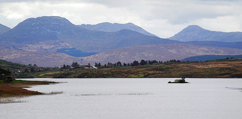 Mountain scenery in central Connemara, Co Galway, Ireland