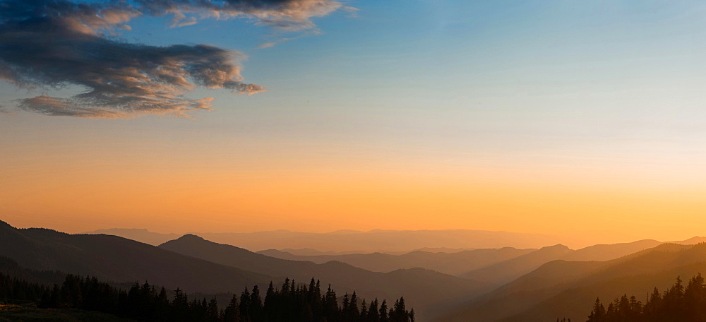 Panorama, sunset in the mountains, mountain silhouettes, Carpathian Mountains, Zakarpattia Oblast, Ukraine, Europe