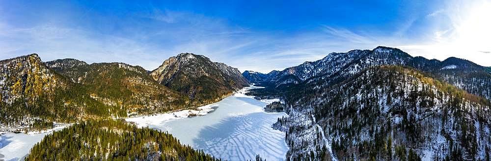 Aerial view of the snow-covered Weitsee and Loedensee, Reit im Winkl, Chiemgau, Bavaria, Germany, Europe