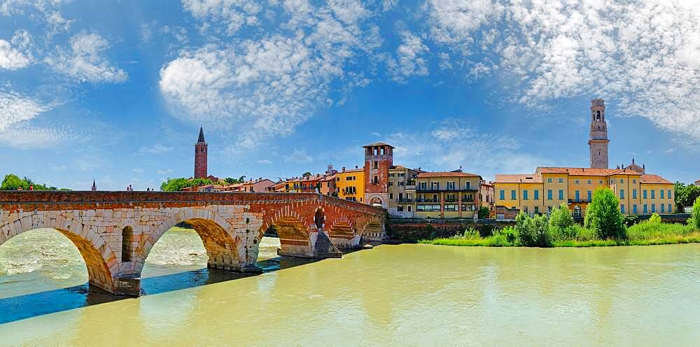 River Adige with city view and the stone bridge Ponte Pietra, Verona, Veneto, Italy, Europe