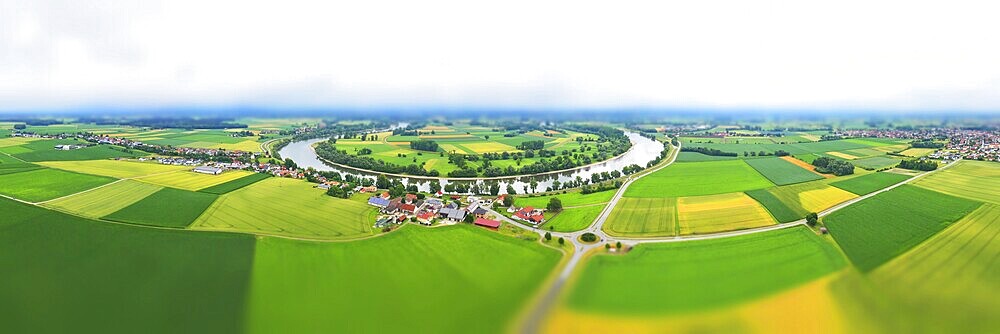 Aerial view of the river bend near Osterhofen with a view of the Danube near Mühlham. Osterhofen, Deggendorf, Lower Bavaria, Bavaria, Germany, Europe