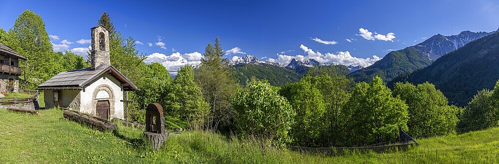 Chapel of St Mary Magdalene, Cappella Santa Maria Maddalena e Santa Caterina d'Alessandria, also known as Capella Chaffaux, Bardonecchia, Piedmont, Italy, Europe