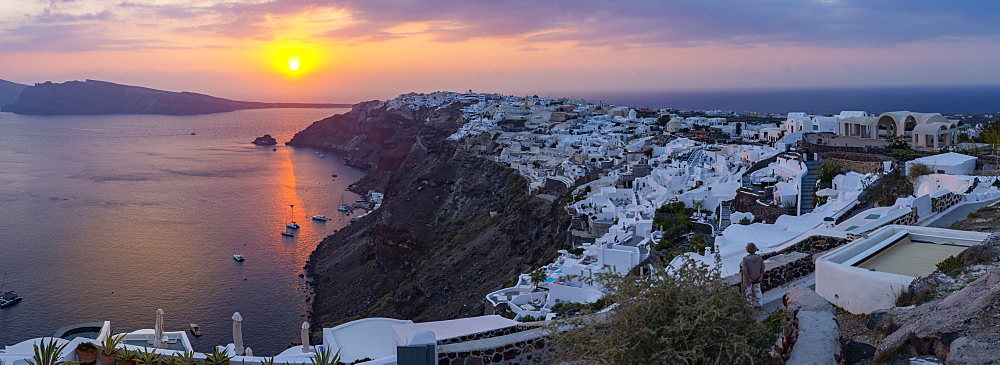 View of Oia village at sunset, Santorini, Cyclades, Aegean Islands, Greek Islands, Greece, Europe