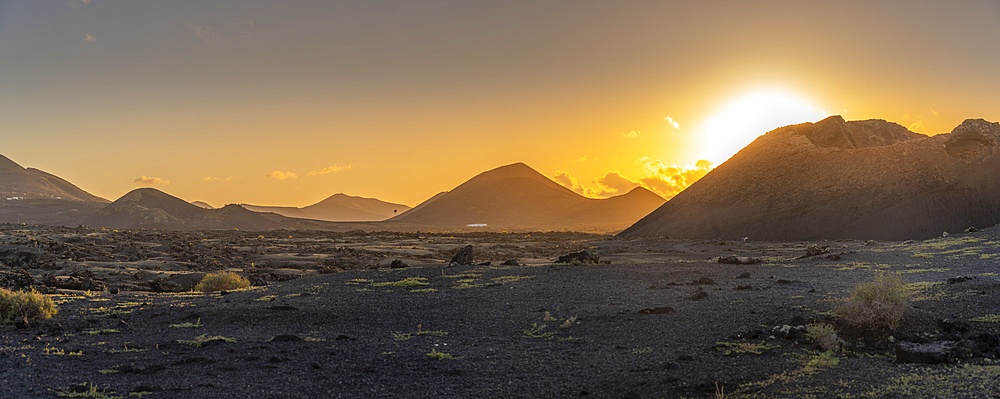 View of El Cuervo Volcano in Timanfaya National Park at sunset, Lanzarote, Las Palmas, Canary Islands, Spain, Atlantic, Europe