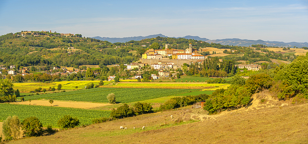 View of Monterchi and surrounding countryside, Province of Arezzo, Tuscany, Italy, Europe