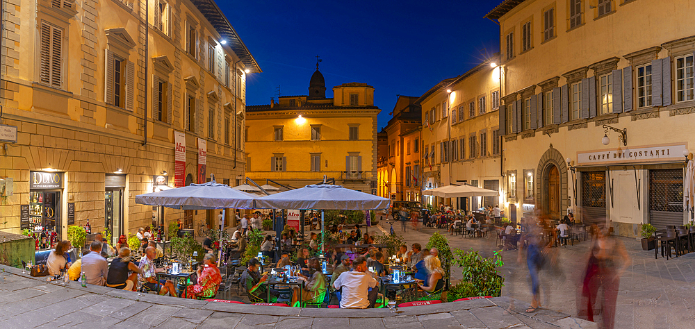 View of restaurant in Piazza San Francesco at dusk, Arezzo, Province of Arezzo, Tuscany, Italy, Europe