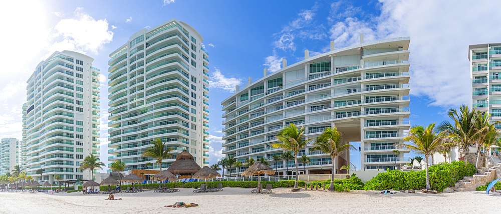 View of hotels and beach, Hotel Zone, Cancun, Caribbean Coast, Yucatan Peninsula, Riviera Maya, Mexico, North America