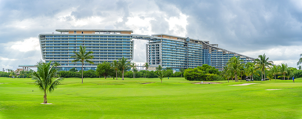 View of hotel and golf course, Hotel Zone, Cancun, Caribbean Coast, Yucatan Peninsula, Riviera Maya, Mexico, North America