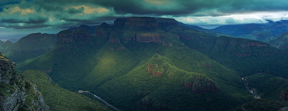 View of moody skies over the Three Rondavels in Blyde River Canyon, Province of Mpumalanga, South Africa, Africa