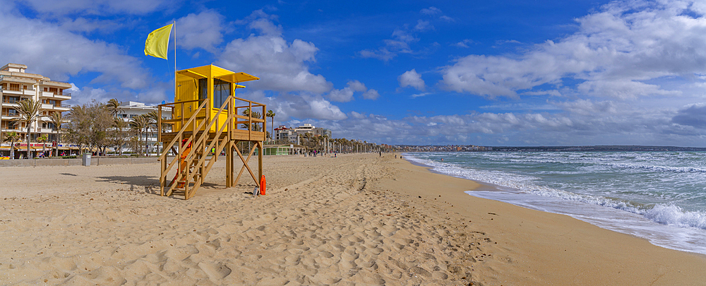 View of lifeguard watchtower at Playa de Palma, S'Arenal, Palma, Majorca, Balearic Islands, Spain, Mediterranean, Europe