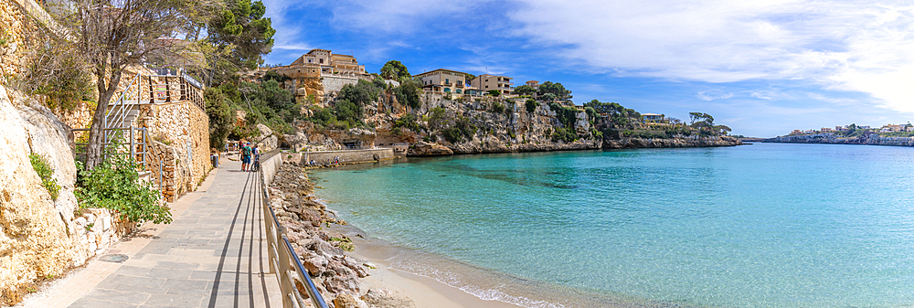 View of Platja de Portocristo beach, Porto Cristo, Majorca, Balearic Islands, Spain, Mediterranean, Europe