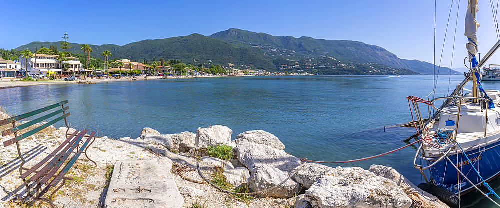 View of Ionian Sea and Ipsos Beach at Ipsos, Ipsos, Corfu, Ionian Sea, Greek Islands, Greece, Europe