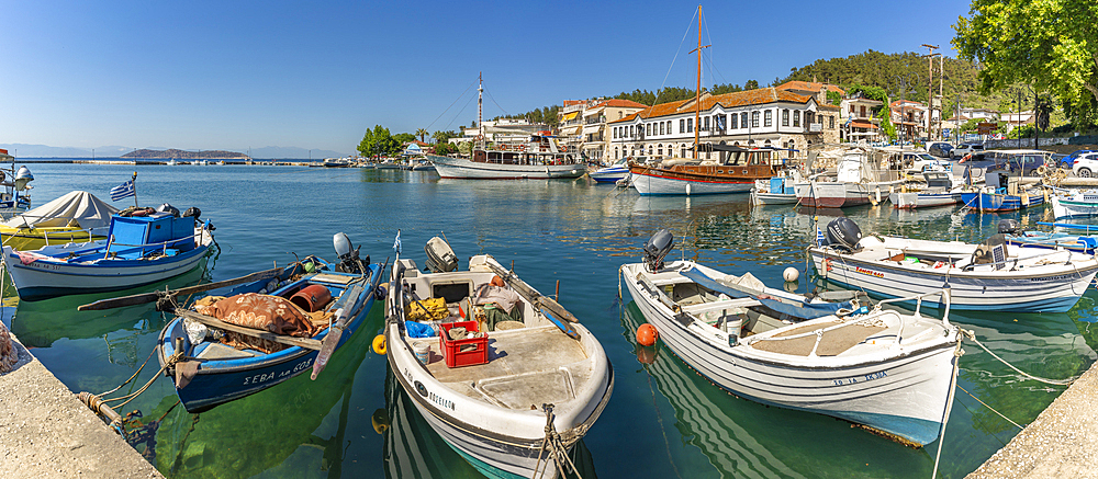 View of boats and harbour in Thassos Town, Thassos, Aegean Sea, Greek Islands, Greece, Europe