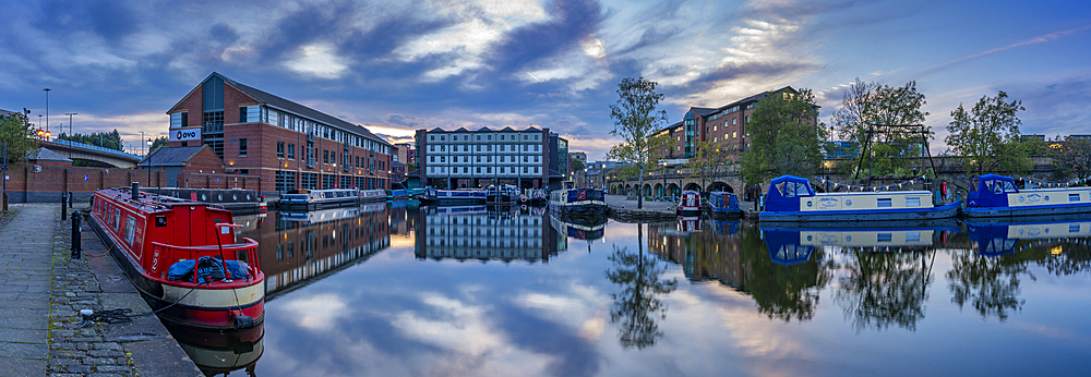 View of canal boats at Victoria Quays at dusk, Sheffield, South Yorkshire, England, United Kingdom, Europe