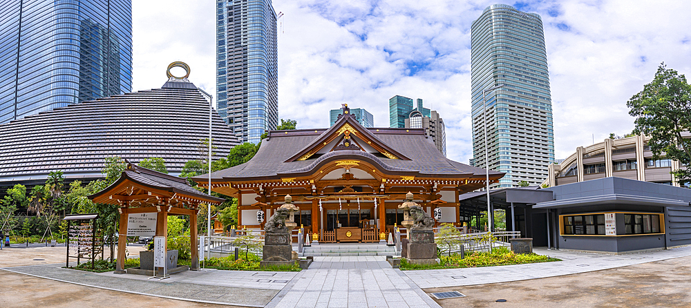 View of Nishikubo Hachiman Shinto Shrine and high rise buildings, 5 Chome, Toranomon, Minato City, Tokyo, Honshu, Japan