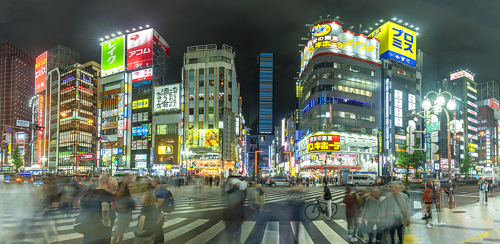 View of Kabukicho neon lit street and crossings at night, Shinjuku City, Kabukicho, Tokyo Japan, Asia