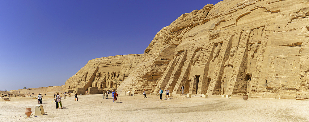 Exterior view of massive sculptures at the Temple of Hathor, Abu Simbel Temple next to Lake Nasser, Temple of the Pharaohs, Ramses II, Nubia, Egypt, Africa