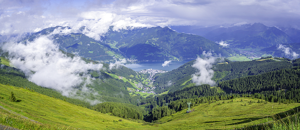 View of Zell am See and cloud from Schmittenhöhebahn top station 2000m on a sunny day, Zell am See, Salzburg, Austria, Europe