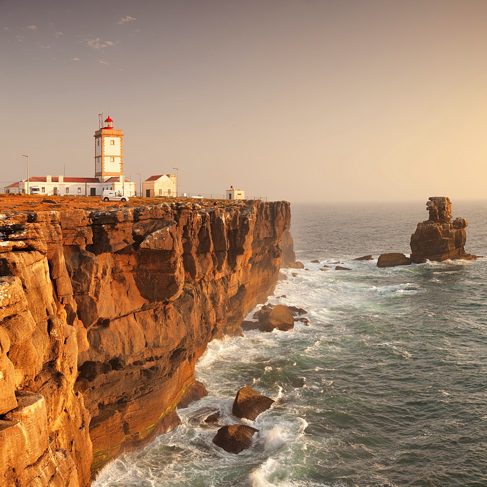 Cabo Carvoeiro lighthouse, Costa da Prata, Silver Coast, Peniche, Atlantic Ocean, Portugal, Europe