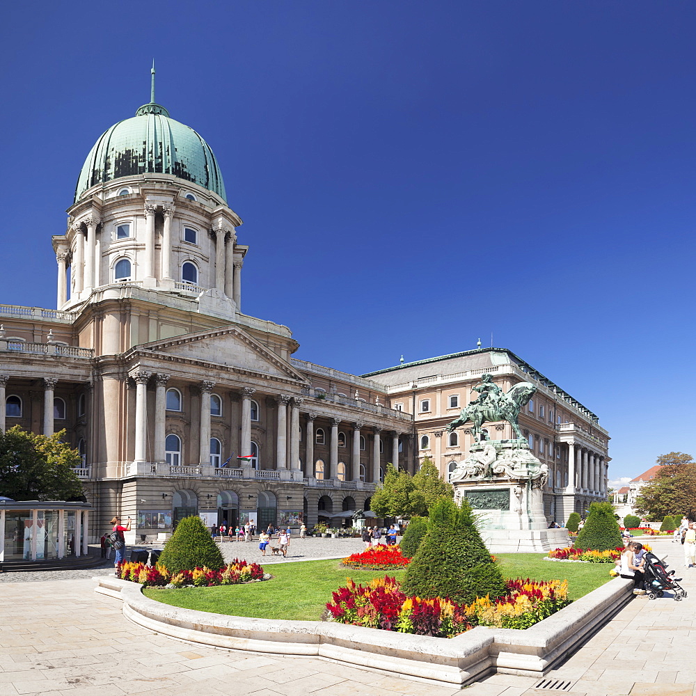 The Royal Palace, Buda Castle, UNESCO World Heritage Site, Budapest, Hungary, Europe