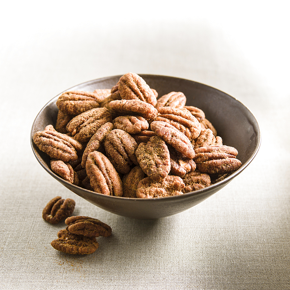 Spicy pecans in bowl