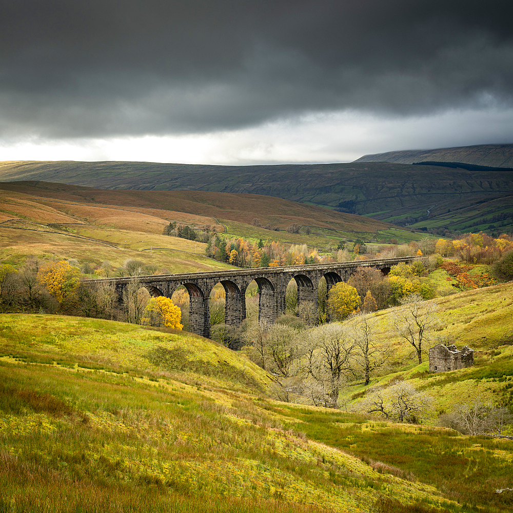 Dent Head Viaduct, Yorkshire Dales, Yorkshire, England, United Kingdom, Europe