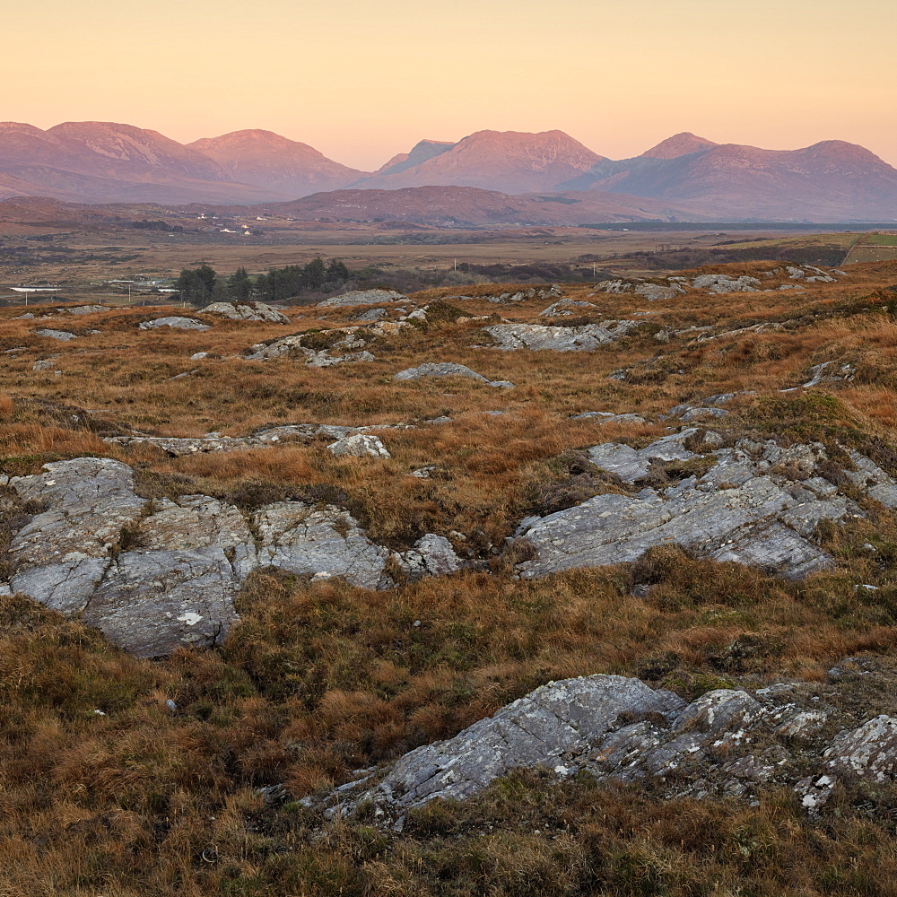 The 12 Bens, Connemara, County Galway, Connacht, Republic of Ireland, Europe