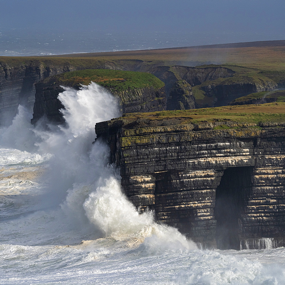 Storm surge, Loop Head, County Clare, Munster, Republic of Ireland, Europe