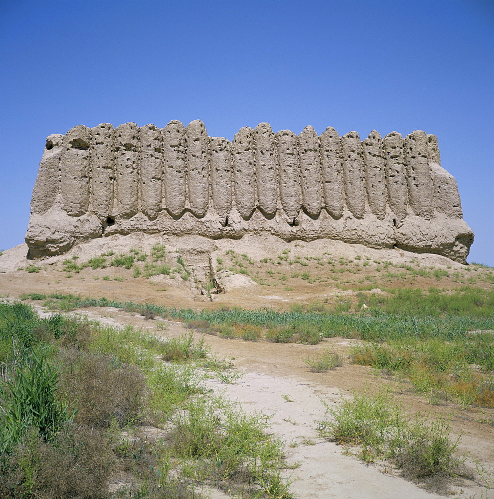 Kiz-Kala fortress, dating from the 6th century AD, Old Merv, UNESCO World Heritage Site, Turkmenia, Turkmenistan, Central Asia, Asia