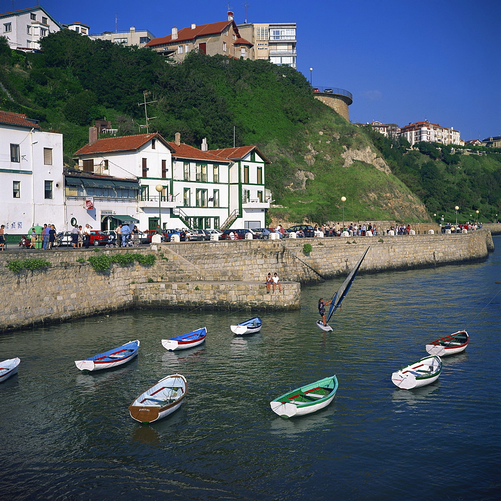 Old port at Getxo, an Atlantic resort at the mouth of the Bilbao River, Pais Vasco, Spain, Europe