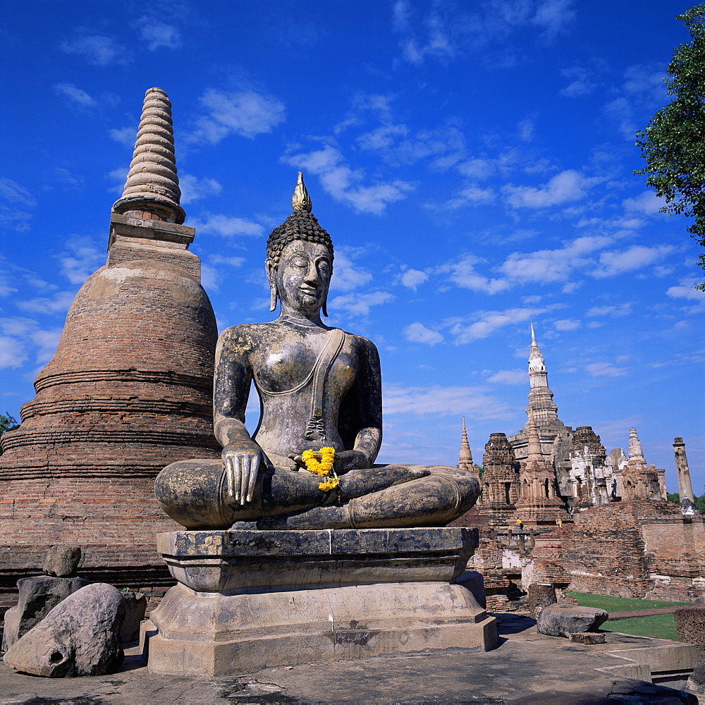 Wat Mahathat, Sukhothai, UNESCO World Heritage Site, Thailand, Southeast Asia, Asia