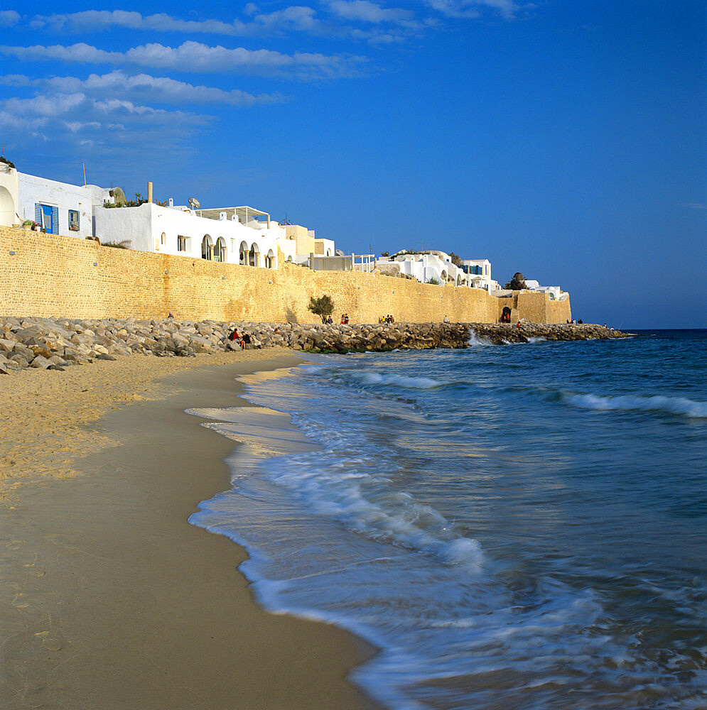 The Medina walls, Hammamet, Cap Bon, Tunisia, North Africa, Africa