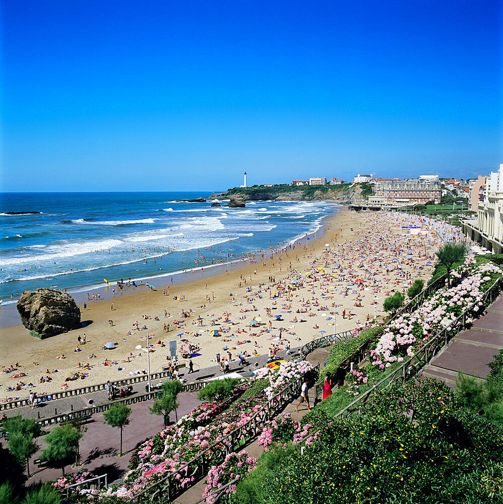 La Grande Plage, Biarritz, Aquitaine, France, Europe