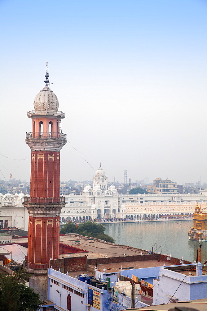 The Harmandir Sahib (The Golden Temple), Amritsar, Punjab, India, Asia