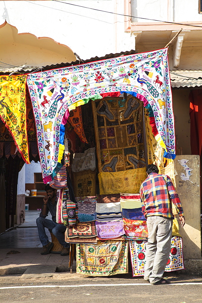 Bazaar shops, Pushkar, Rajasthan, India, Asia